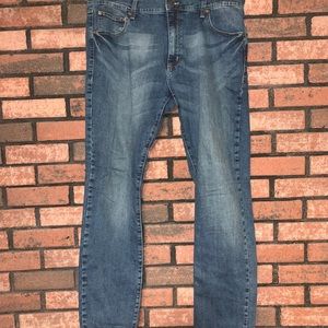 WRANGLER SLIM TAPER SIZE 36x34